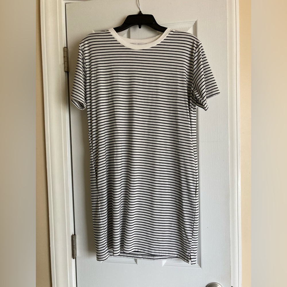 Cotton Emporium Women's Black & White Striped Casual Dress W/ Pockets Size Small